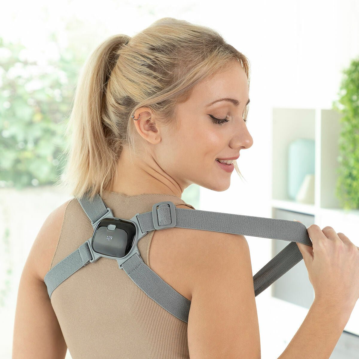 InnovaGoods® Entrenador de postura inteligente recargable con vibración ViBack, mejora la postura corporal, con diseño inteligen