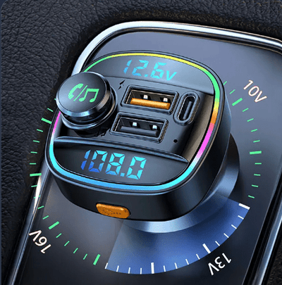 Trasmettitore FM Bluetooth Auto Riproduzione Musicale Vivavoce Ricarica Veloce 22.5 W Protezione