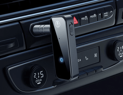 Adattatore Trasmettitore Wireless Bluetooth 2 In 1 Auto Ricezione Interfaccia AUX Batteria